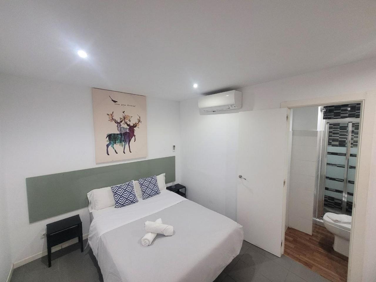 Ayz Frailes - Auto Check-In Property (Adults Only) Malaga Bagian luar foto