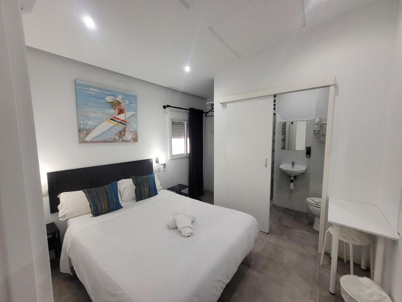 Ayz Frailes - Auto Check-In Property (Adults Only) Malaga Bagian luar foto