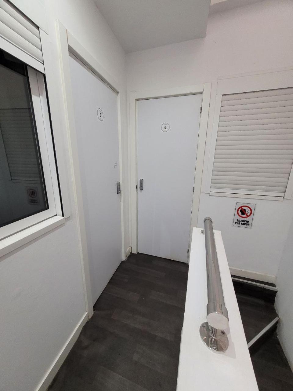 Ayz Frailes - Auto Check-In Property (Adults Only) Malaga Bagian luar foto